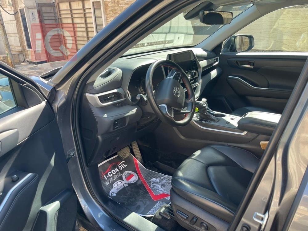 تۆیۆتا هایلاندەر